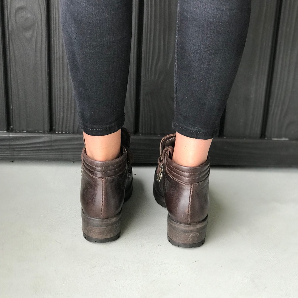 NIB Rugged Heart Leather Boots - Picture 3 of 8